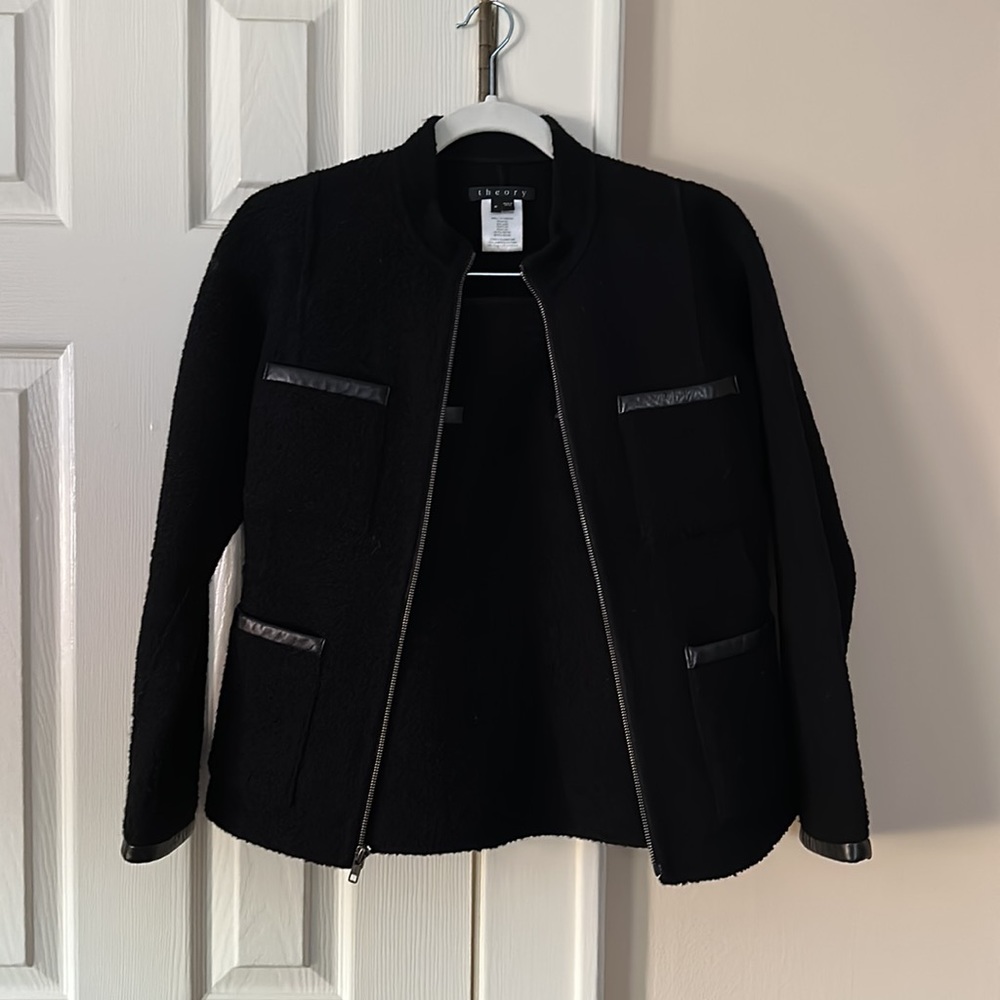 Theory black boucle suit size 6